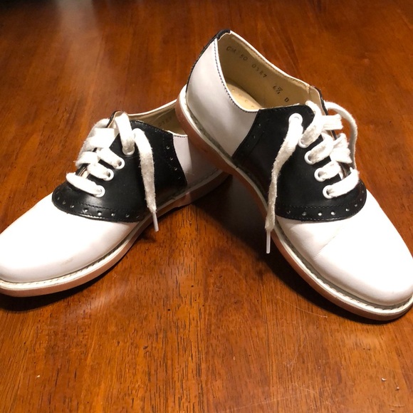 MUFFY’S Black and White Leather Saddle Oxfords Size 6.5 - Picture 1 of 10